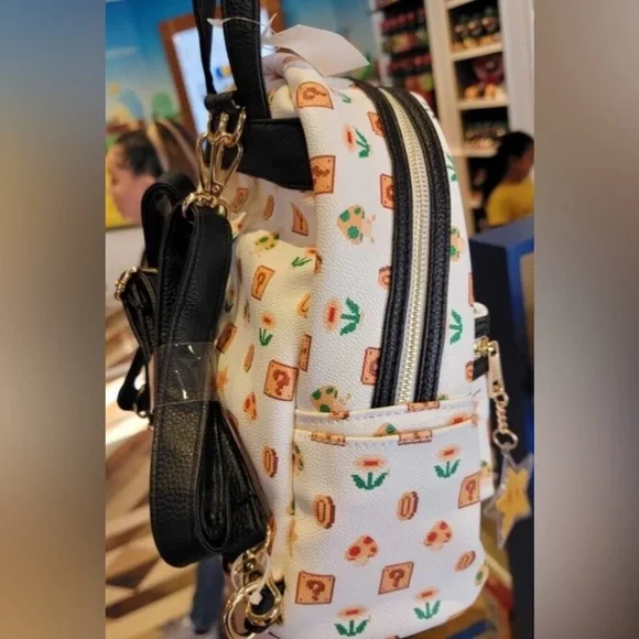 Universal Studios Hollywood Super Nintendo World 8 Bit Mini Backpack NWT - Picture 3 of 4